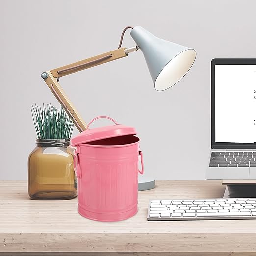 Metal Trash Can with Lid Small Desktop Garbage Bin Retro Pink Iron Table Wastebasket for Office and Bedroom Organization