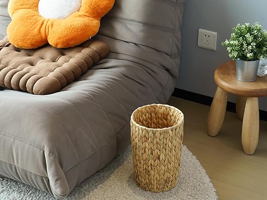 Wicker Trash CanSmall Bathroom Trash CanWater Hyacinth Wicker Waste Basket for BathroomBoho Waste Basket for BedroomHome OfficeCompact Spaces(2 Gallon Round)