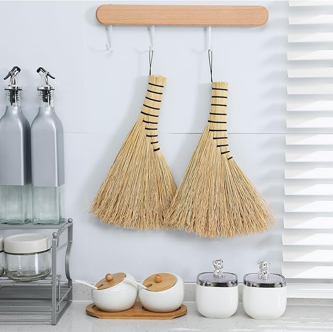Suclain 2 Pcs Small Corn Whisk Brush Broom 100% Handmade 12 Inch Handheld Brush Whisks Natural Corn Short of Asian Whisk Broom with Nylon Thread Handle for Household Sweeping Indoor Outdoor (Style B)