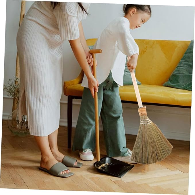 0.25kg Traditional Asian Corn Broom Soft Bristles for Heavy Duty Cleaning