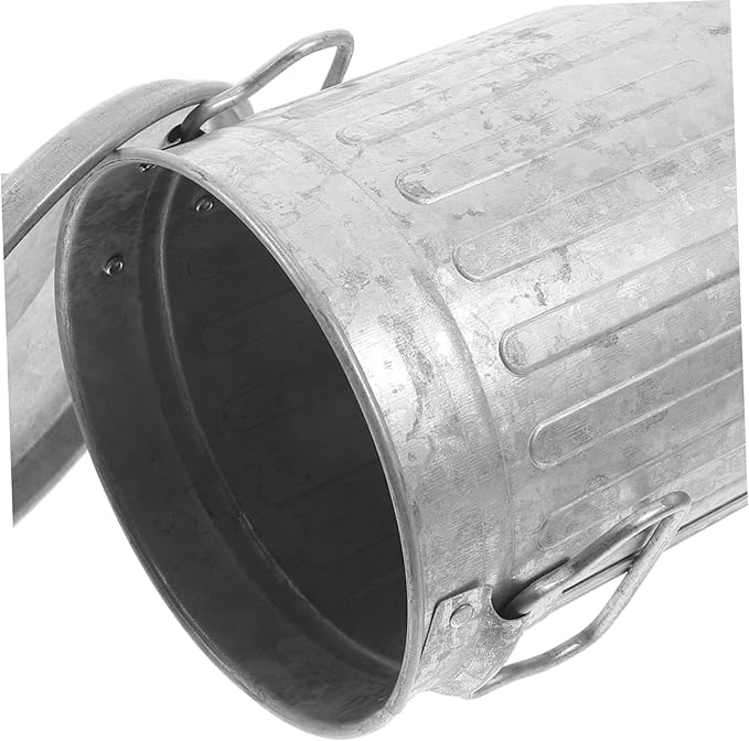 Small Bucket Shaped Trash Can with Lid Office Rubbish Bin for Home Desk Compact Wastebasket for Desktop Storage and Convenient Garbage Disposal