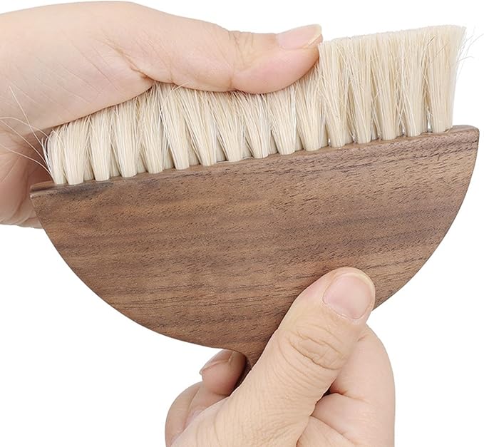 Small Hand Broom and Dustpan Set Handheld Multifunctional Sweep Cleaning Brush Desktop Broom and Dust Pan for Kitchen Sofa