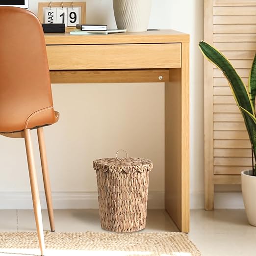 2.6 Gallon Wicker Trash Can with Scalloped Edge Lid Wicker Waste Basket with Removable Plastic Liner for Bathroom Bedroom Office Home