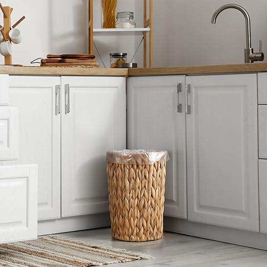 2 Gallon Wicker Trash Can Woven Water Hyacinth Wicker Waste Basket for Bathroom Small Trash Can for Bedroom Round Garbage Can for Boho Decor Bedroom Bathroom