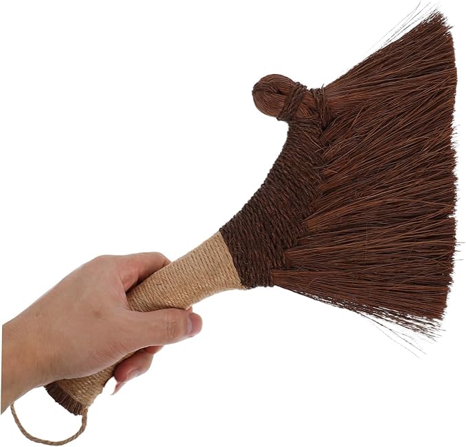 Desk Broom with Soft Bristles Natural Straw Handheld Cleaning Brush for Quick of Desks Bookshelves and Keyboards Dust Removal Tool for Home and Office