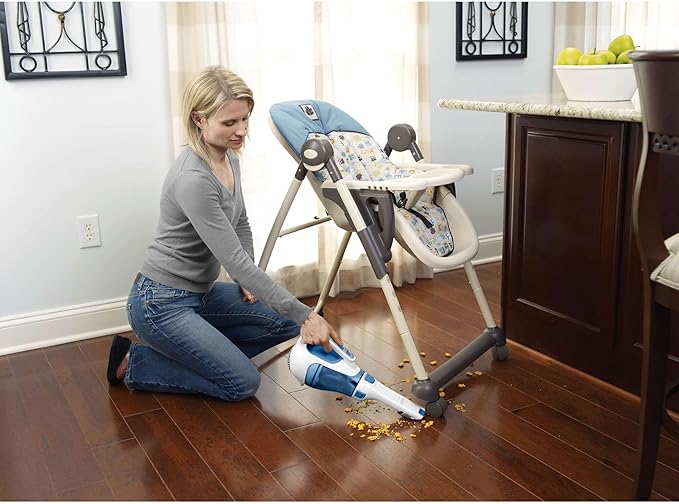 BLACK+DECKER dustbuster Handheld Vacuum Cordless Car Vacuum Portable 12V with Rotating and Extendable Nozzle (HHVI320JR02)