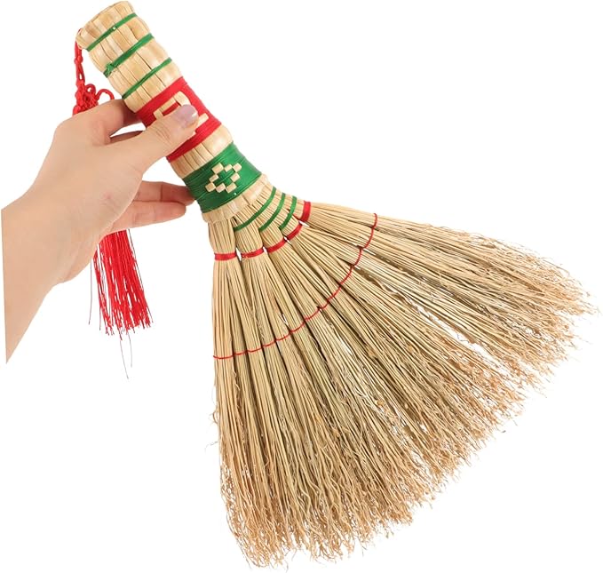 FRCOLOR Household Bed Broom Traditional Chinese Style Cleaning Brush for Sofa and Bed Portable Dust Sweeper for Home Kitchen and Office Use