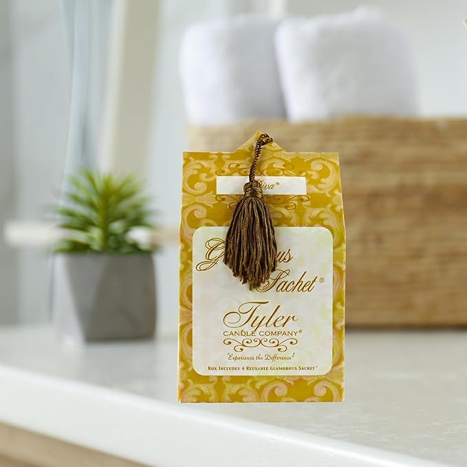 Elanze Designs Tyler Candle Glamorous Wash 32 Ounce Scented Sachet and Autoglam Air Freshener 3 Piece Gift Bundle Set Diva Fragrance