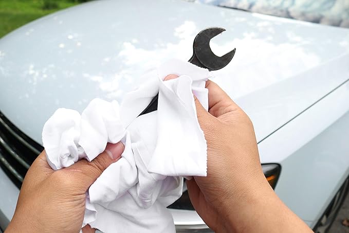 Arkwright W43 Cotton Tshirt Rags - 5 lb Bag - (Pack of 8) Soft Lint Free Cloths for Cleaning Streak &amp Scratch-Free Professional Grade Bulk Wiping Towels for Polishing Painting and Staining Wh