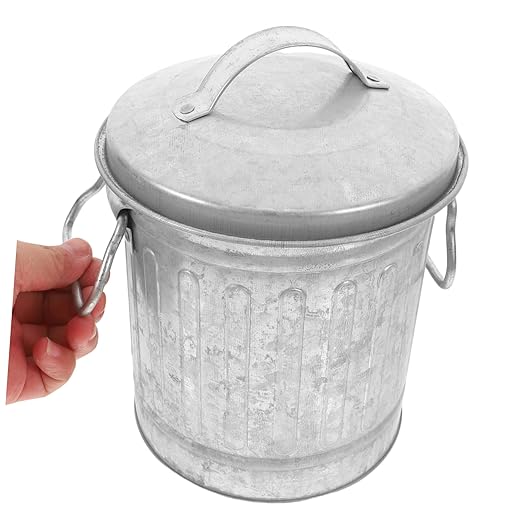 HOMSFOU Small Decorative Desktop Trash Bin for Office and Bedroom Vintage Iron Rubbish Container with Opening Multipurpose Reusable Wastebasket and Plant Holder Easy to Clean Storage