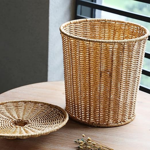 DOITOOL Rattan Round Waste Basket with Plastic Insert&amp Lid Woven Basket Trash Can Storage Basket for Bedroom Living Room Bathroom Kitchen and Laundry 11 x 9. x 7. 86inch