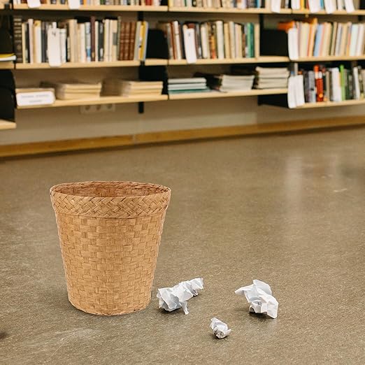 Woven Trash Bin Natural Straw Wastebasket Multi-Function Handwoven Paper Basket for Bathroom Office Desk Storage Organizer