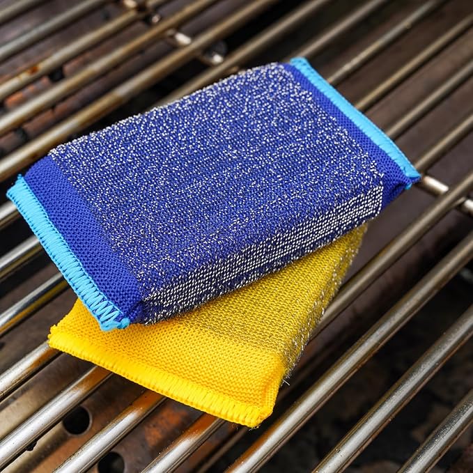 Scrub Daddy BBQ Daddy Grill Cleaner Kit - Bristle Free Grill Brush with Refill + 2 Steel Scour Daddy Grill Sponges - Built-in Grill Scraper - Temperature Controlled Grill Cleaning Tools (4 Count)