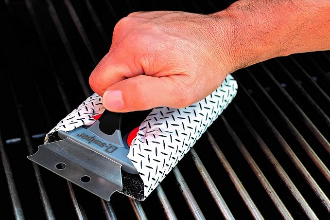 Proud Grill Q-Swiper Grill Cleaner Set - Bristle &amp Wire-Free Brush with Scraper &amp 80 Moist Wipes - BBQ Smoker Cleaner Kit Safe for Outdoor Griddle Grates Grease &amp Grime Remover Barbecue