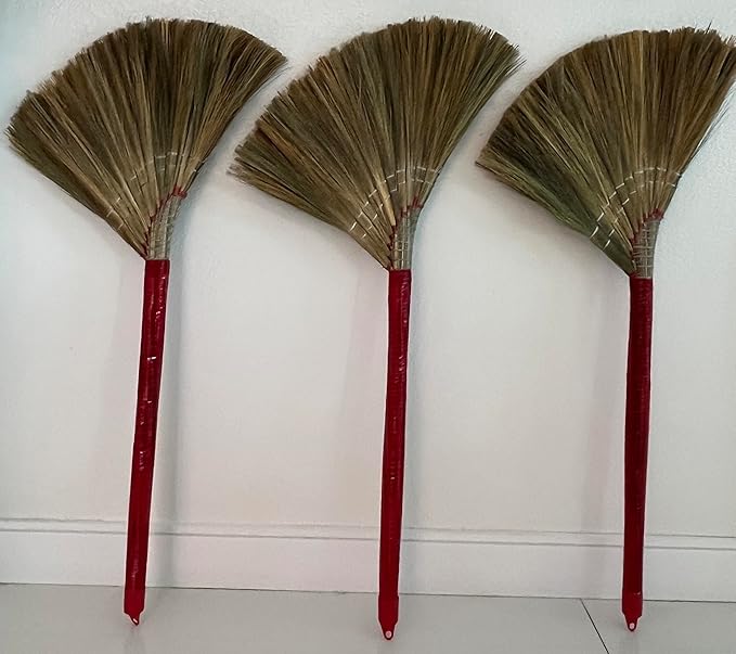 VIELAB Deluxe Vietnamese Natural Straw Broom /40 Handmade Soft Grass Broom for Indoor &amp Outdoor (3 Packs).