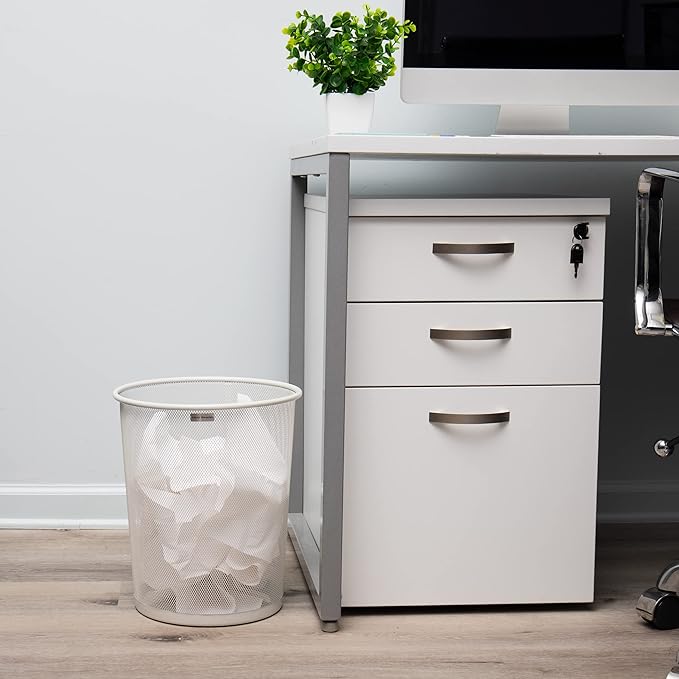 Mind Reader Mesh Trash Can 16.65L (4.4 gal) Waste Paper Basket Round Office Metal Mesh White