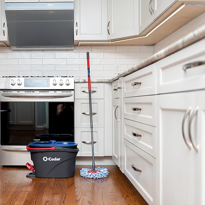 O-Cedar RinseClean Spin Mop &amp Bucket System + 1 Extra Mop Head | Clean with Clean Water | Removes 99% of Bacteria