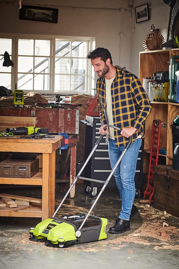 RYOBI R18SW3-0 18V ONE+ Cordless Debris Sweeper (Body Only) Green 18 V