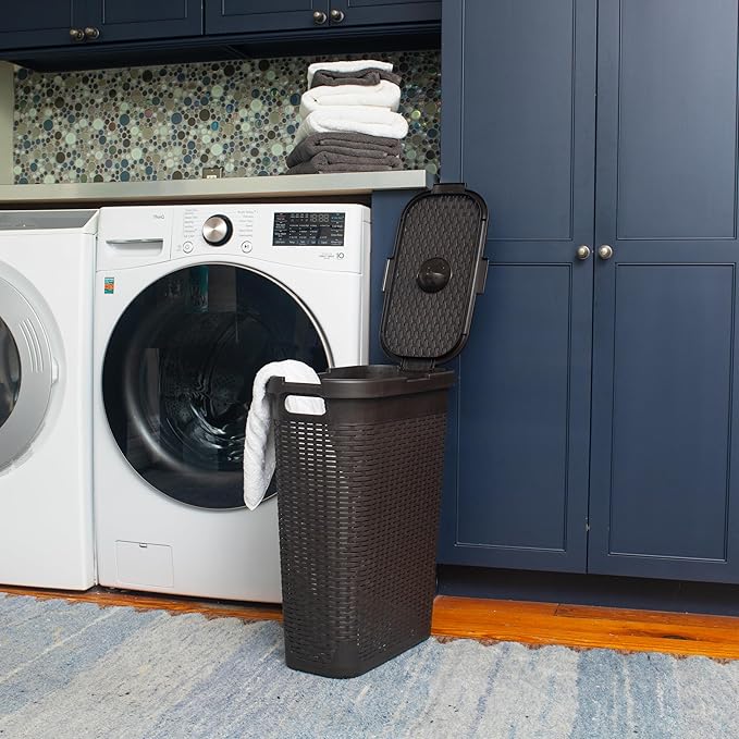 Mind Reader Slim Laundry Hamper with Lid 40L Clothes Basket Narrow Tapered Design with Ventilated Cutout Pattern Plastic Brown