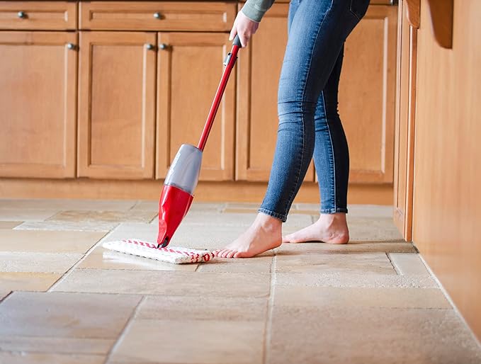 O-Cedar ProMist MAX Spray Mop PMM with 3 Extra Refills Red