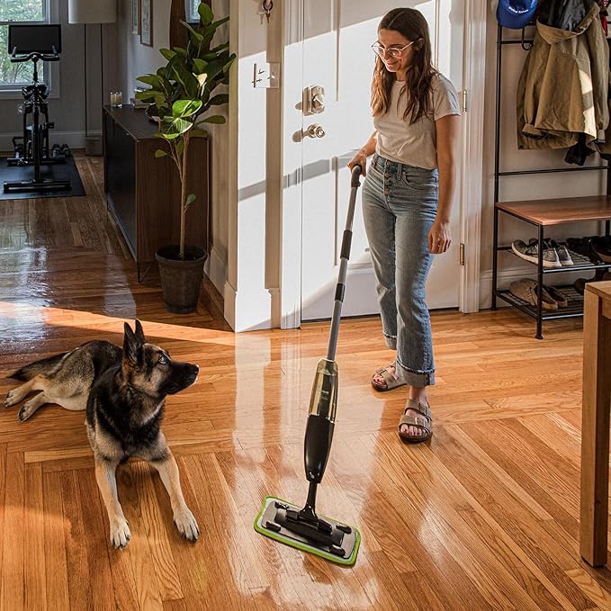 GoodHands - The GoodMop Starter Kit - Trigger Spray Mop with 2 Microfiber Pads and 2 Lemon Drops Scented Floor Cleaner Tablets (Includes 2 Floor Cleaner Refills)