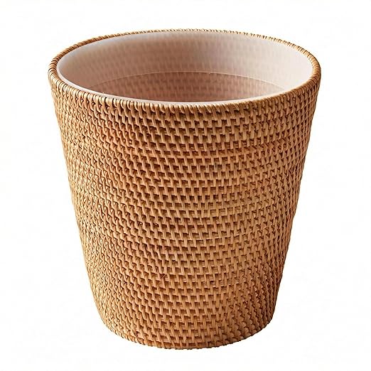 2.5 Gallons Rattan Wastebasket Hand Woven Plastic Trash Can with Removable Liner Stylish Honey Brown Decorative Waste Bin for Bathroom Home Decor