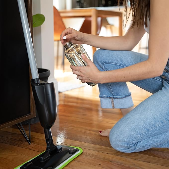 GoodHands - The GoodMop Starter Kit - Trigger Spray Mop with 2 Microfiber Pads and 2 Lemon Drops Scented Floor Cleaner Tablets (Includes 2 Floor Cleaner Refills)