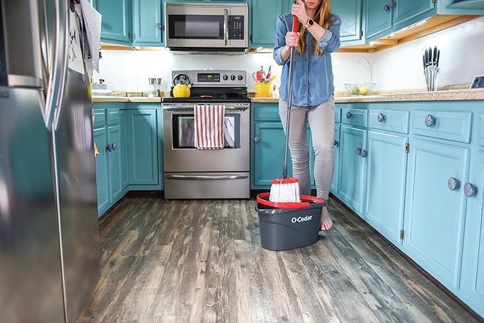O-Cedar Easywring Microfiber Spin Mop &amp Bucket Floor Cleaning System with 4 Extra Refills