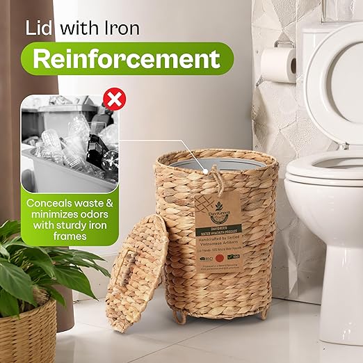 Small Bathroom Trash Can with Lid 2.9 Gallon Wastebasket Handwoven Water Hyacinth Wicker Trash Bin with Liner &amp Raised Feet for Bathroom Bedroom Office