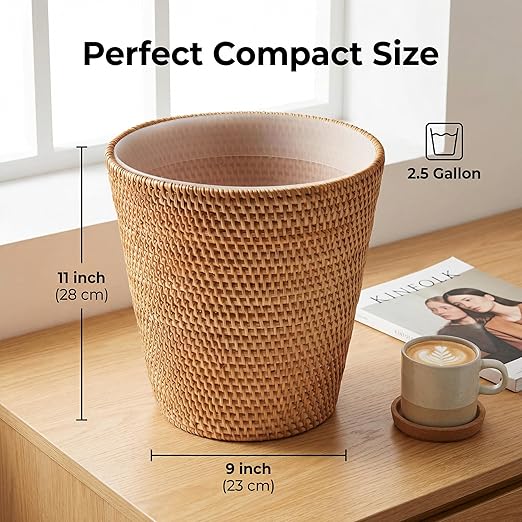2.5 Gallons Rattan Wastebasket Hand Woven Plastic Trash Can with Removable Liner Stylish Honey Brown Decorative Waste Bin for Bathroom Home Decor