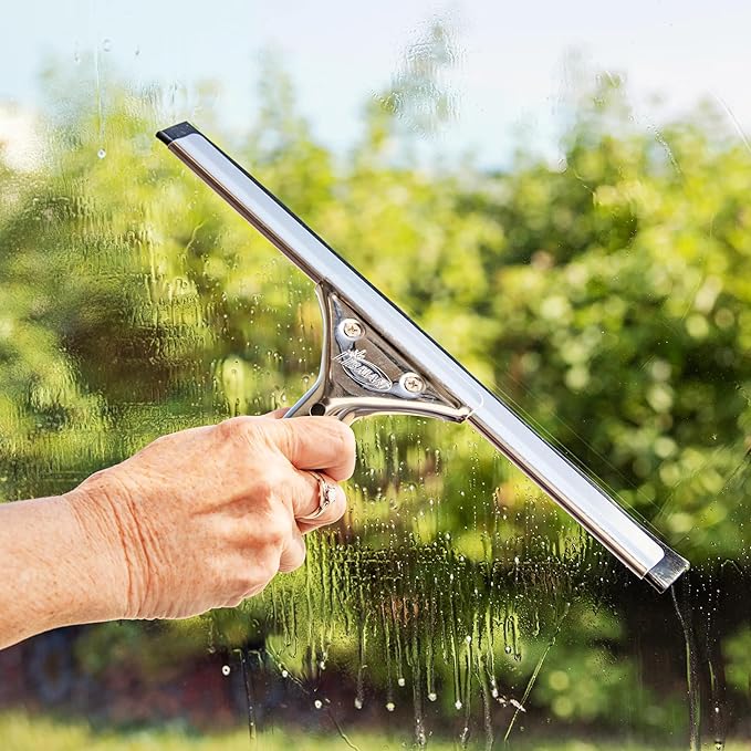 Libman Window Cleaning Kit – All-in-One Window Washing System with Bucket Stainless Steel Squeegee Microfiber Washer Glass Cloth &amp 24oz Cleaner – Pro Quality – Refillable – Streak-Free