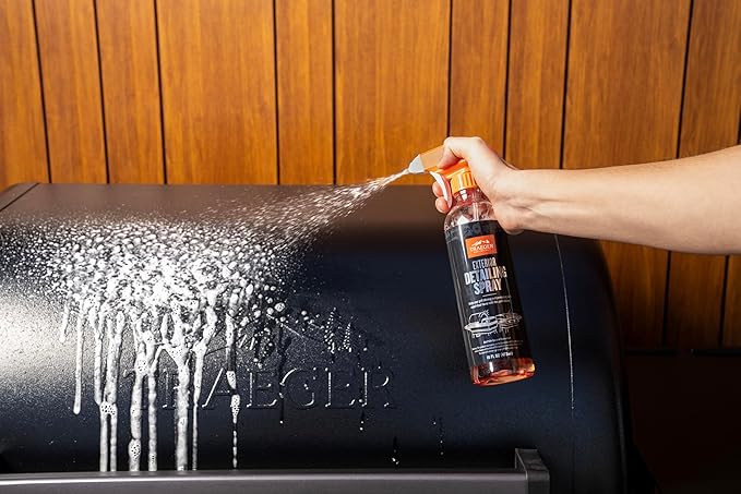 Traeger Grills Deep Cleaning Kit - Exterior Detailing Spray (16oz) Foaming Degreaser (16oz) Grill Scraper &amp Pad Microfiber Towels Nitrile Gloves - Tools for Cleaning Grill Smoker Oven Gridd