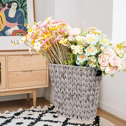 Wicker Trash CanWaterproof Bathroom Waste BasketPlastic Wicker Woven Waste Basket with Built-in Handles 19 Liters/5 GallonsDecorative Boho Rubbish Bin for Bedroom Office Kitchen Laundry (gray)