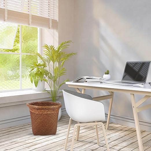 Homoyoyo Straw Woven Wastebasket Large Round Decorative Trash Can Bin for Bedroom Bathroom Home Office Smooth Edges Lightweight Paper Basket for Easy Waste Disposal Functional Storage