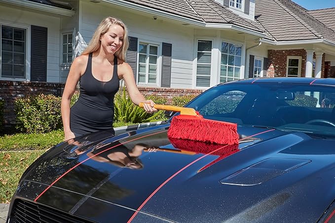 California Car Duster 62442 Standard Car Duster with Wooden HandleRed