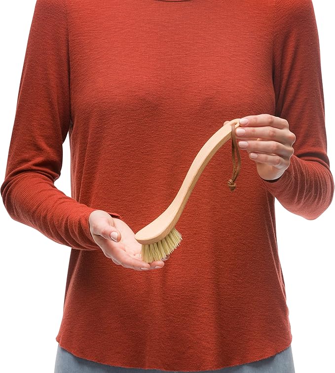 Redecker Curved Dish Brush Strong Natural Tampico Fiber Bristles Ergonomic Design with Oiled Beechwood Handle 9-1/4 Inches Single Unit Made in Germany